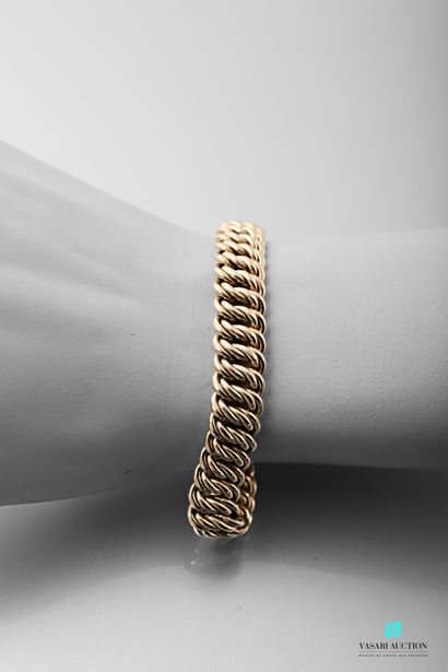 null Gold-plated American mesh bracelet 

Length: 21.5 cm
