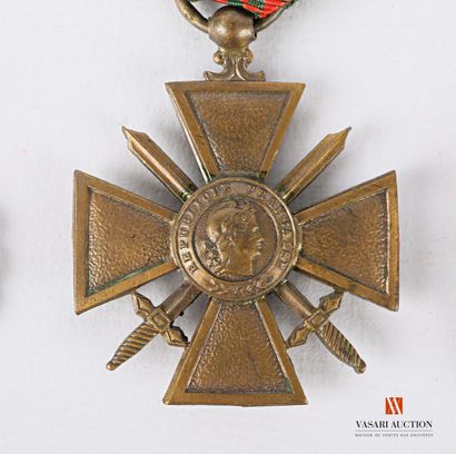 null - Médaille militaire, époque IIIème république, deux exemplaires en coffret,...