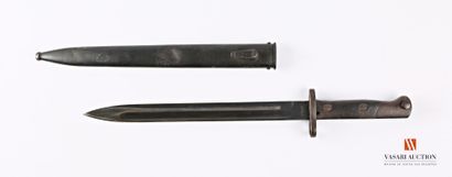 null Baïonnette système Mauser type export, lame droite bronzée de 28,3 cm, à dos...