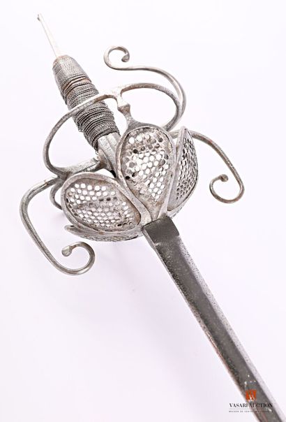 Épée , lame de 86 cm, Solingen fin XIXème,...