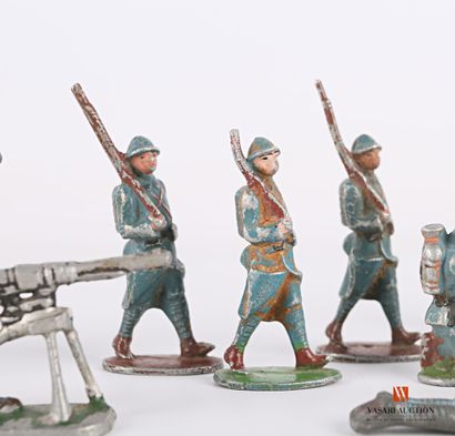 null soldats-figurines type Quiralu aluminium : Armée française, poilus, mitrailleur,...