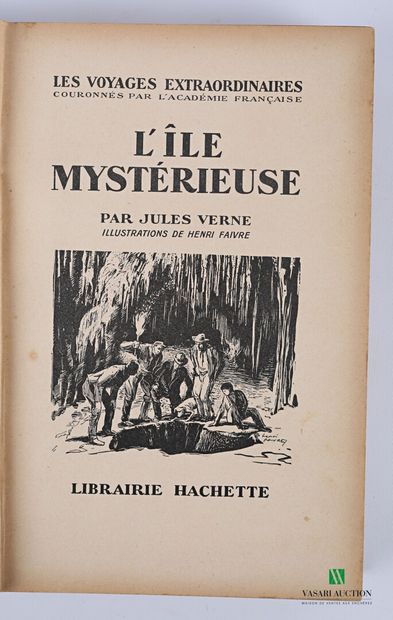 null JULES VERNE]

Lot of two books : 

- L'Ile mystérieuse - Hachette, 1935 - 1...