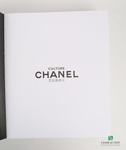 null [MODE CHANEL]

COLLECTIF - Culture Chanel - Paris, La Martinière, copyright...