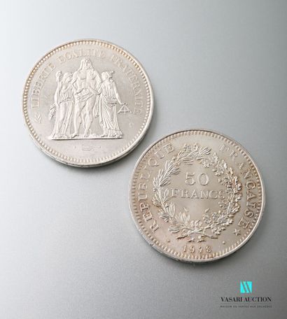 null Lot comprenant deux pièces en argent de 50 francs figurant Hercule d'après Augustin...