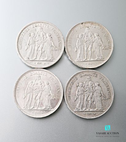 null Lot comprenant quatre pièces en argent de 5 francs en argent figurant Hercule...
