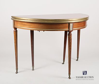 null Mahogany and mahogany veneer half moon table inlaid in leaf in brass fillet...