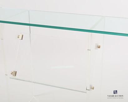 null Console en verre et plexiglass, le plateau de forme rectangulaire repose sur...