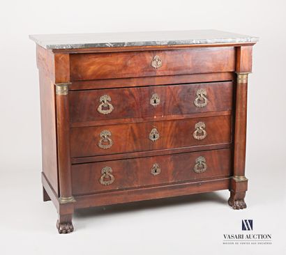 null Mahogany and mahogany veneer chest of drawers, it opens in front with four drawers,...