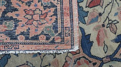 null Keschan Mostachem carpet (cotton warp and weft, wool pile), central Persia,...
