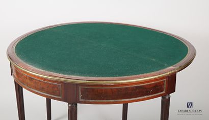 null Mahogany and mahogany veneer half-moon game table inlaid in leaf in brass fillet...