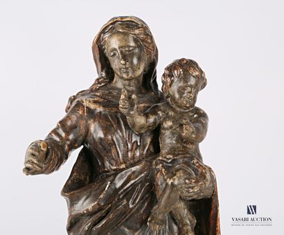 null Vierge à l'Enfant en bois et stuc sculpté et patiné à patine brune 

XVIIIème...