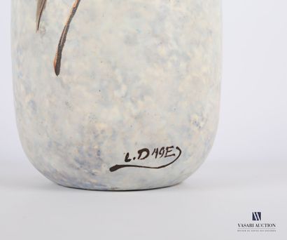 null DAGE Louis 

Vase de forme ovoïde en grès à décor de branchages feuillagés.

Signé

Haut....