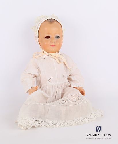 null Celluloid doll in night clothes

20th century

(accidents and missing parts)

Height...