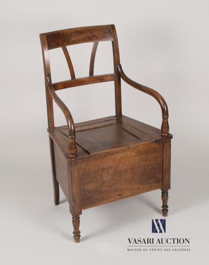 null Chair pierced natural wood molding, the openwork back two flared strips, the...