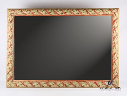 null Rectangular mirror in painted and gilded carved wood, decorated with laurel...
