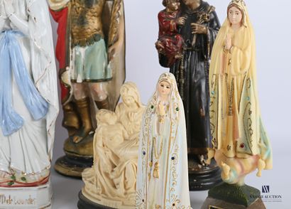 null Lot de quinze sujets religieux dont Vierge - Saint Famille - Fatima - Saint...