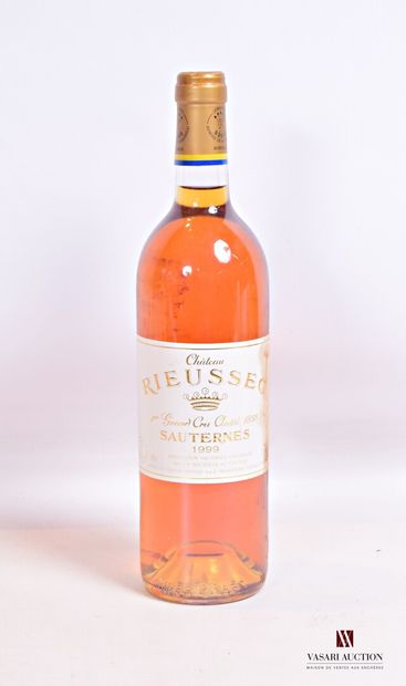 null 1 bouteille	Château RIEUSSEC	Sauternes 1er GCC	1999

	Et. tachée. N : mi go...