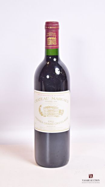 null 1 bouteille	Château MARGAUX	Margaux 1er GCC	1992

	Et. impeccable. N : bas ...