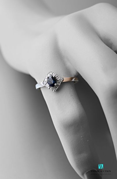 null Ring in white gold 750 thousandths of diamond shape decorated in its center...