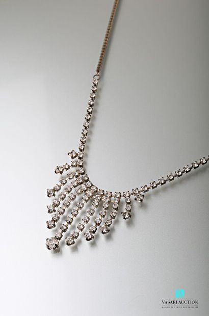 null Necklace drapery decorated with rhinestones on chain with flat mesh, clasp ring...