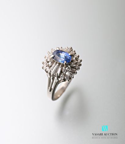 null Ring in platinum 900 thousandth set with a 0.95 carat oval sapphire set with...