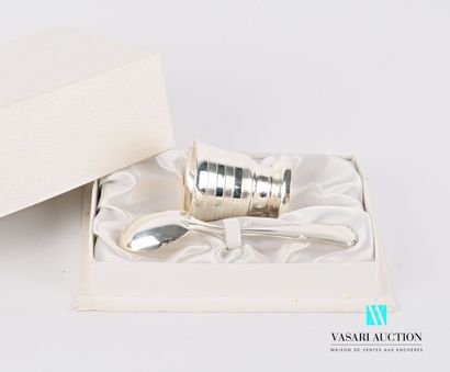 null Egg cup and its spoon in silver plated metal, the body decorated with alternating...