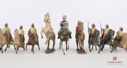 null soldiers-figures type Quiralu aluminium: French Army, riders of African troops,...