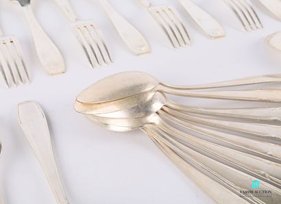 null Silver plated lot comprising seven table cutlery and four table spoons with...