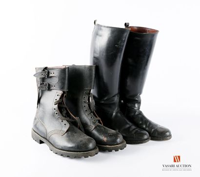  military equipment: pair of rider/biker boots, size 41/32, stem 33 cm, worn, one...