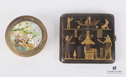 null Lot including a brass powder box, the lid decorated with a scene of oriental...