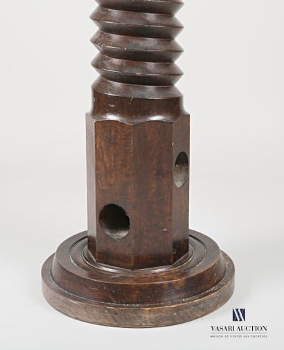 null Wooden wine press screw, transformed into a saddle.

Height : 126 cm. Height...