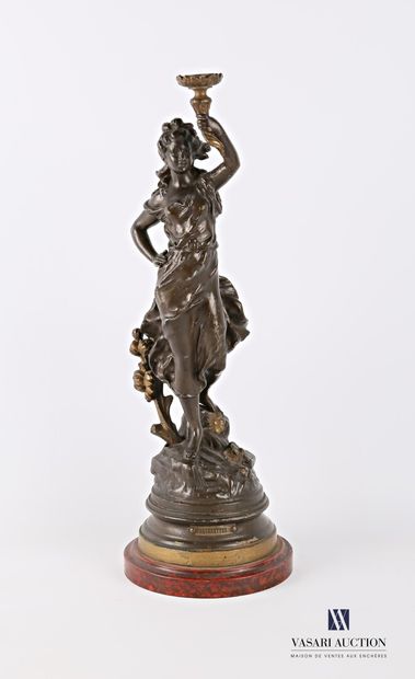  MOREAU Auguste (1831-1893) after 
Daisies 
Regula with double patina 
Base in moulded...