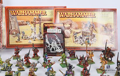 null WARHAMMER

Lot including five "Tomb King" themed boxes such as: Tomb King on...