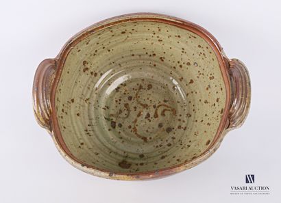 null ASTOUL Éric (Born in 1954) Attributed to

Stoneware salad bowl of round form,...