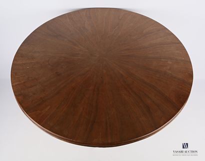 null Table guéridon en bois de placage, le plateau de forme ronde repose sur quatre...