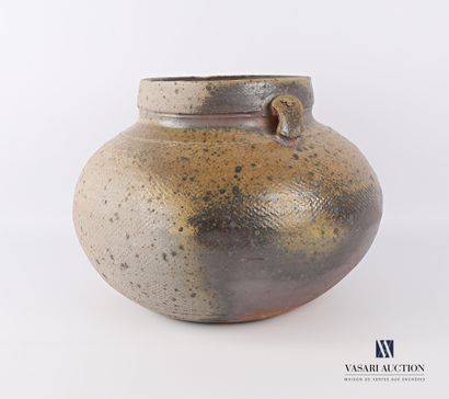 null ASTOUL Éric (Born in 1954)

Vase with a belly in stoneware with stamped decoration,...