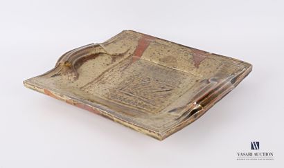 null ASTOUL Éric (Born in 1954)

Square stoneware dish, the basin decorated with...