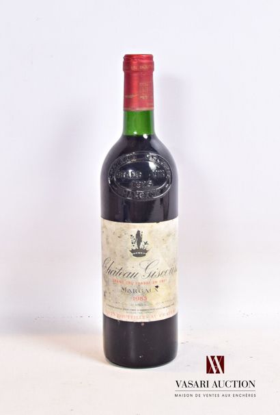 null 1 bouteille	Château GISCOURS	Margaux GCC	1992

	Et. un peu fanée, tachée et...