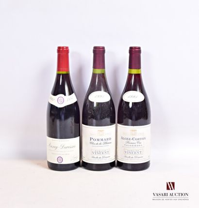 null Lot of 3 bottles including :

1 bottle AUXEY DURESSES mise Louis Chavy nég....