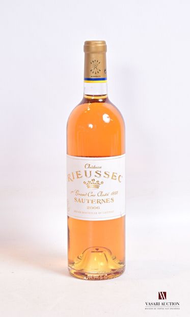 null 1 bouteille	Château RIEUSSEC	Sauternes 1er GCC	2006

	Et. un peu tachée. N :...