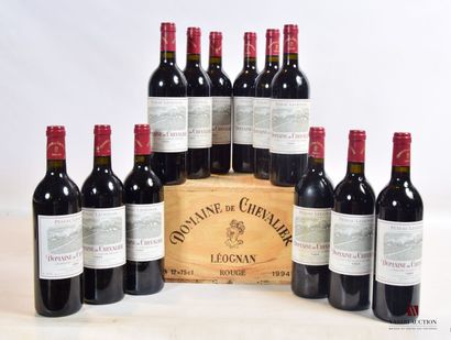 null 12 bouteilles	DOMAINE DE CHEVALIER	Graves GCC	1994

	Et.: 10 impeccables, 2...