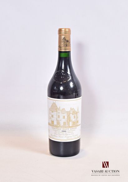 null 1 bouteille	Château HAUT BRION	Graves 1er GCC	1990

	Et. un peu tachée. N :...