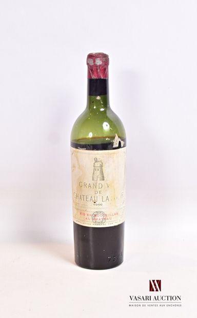 null 1 bouteille	Château LATOUR	Pauillac 1er GCC	1946

	Et. fanée, tachée et un peu...