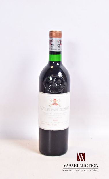 null 1 bouteille	Château PAPE CLÉMENT	Graves GCC	1986

	Et. légèrement tachée (1...