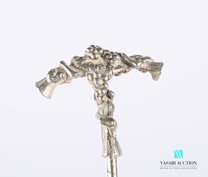 null Corkscrew, the silver catch representing a vine shoot decorated with vine branches

Height...