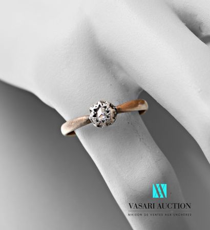 null Ring in pink gold 750 thousandths decorated with a diamond cut in pink set on...