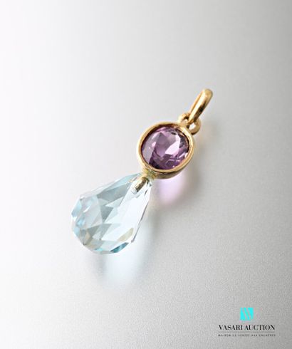 null Pendant in yellow gold 750 thousandths decorated with an oval amethyst in closed...