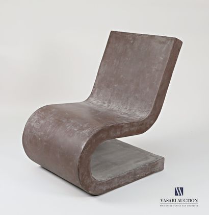 null PASSANITI Francesco (né en 1952)

Fauteuil en subli-béton de couleur marron.

Modèle...