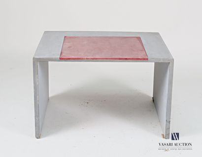  PASSANITI Francesco (né en 1952) 
Table basse en BEFUP DUCTAL de couleur grise,...