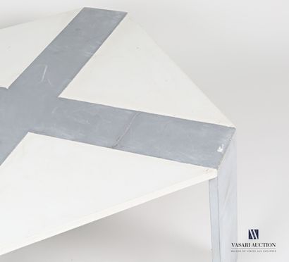 null PASSANITI Francesco (born in 1952)

Coffee table in BEFUP DUCTAL (Fiber-reinforced...